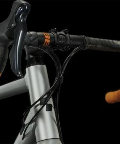 Fahrräder Cube Attain Pro Silver´n´orange (2023) -Fahrräder Verkäufe 2022 676200 d 02